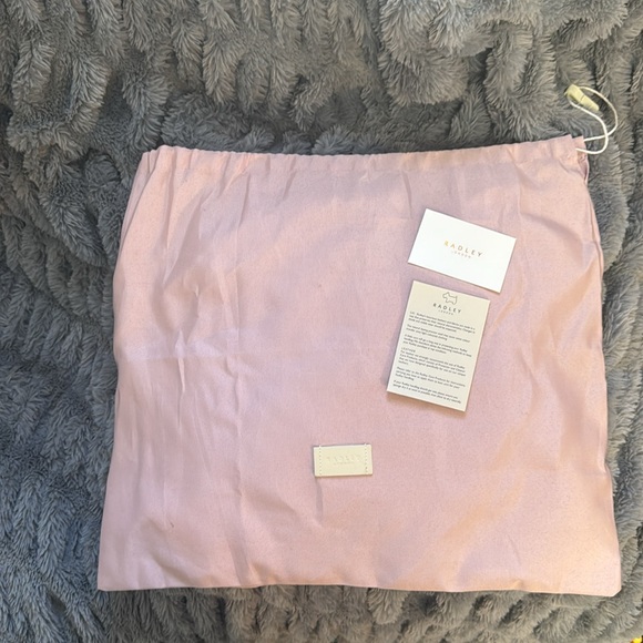 Radley London Globe Road Large Satchel - Picture 11 of 11